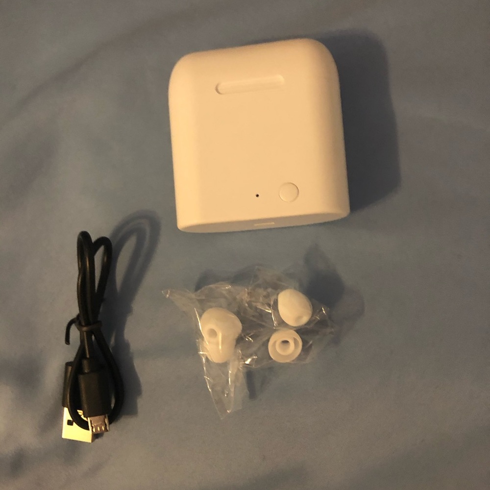NWOB PrimeAudio Authentic Bluetooth Earbuds